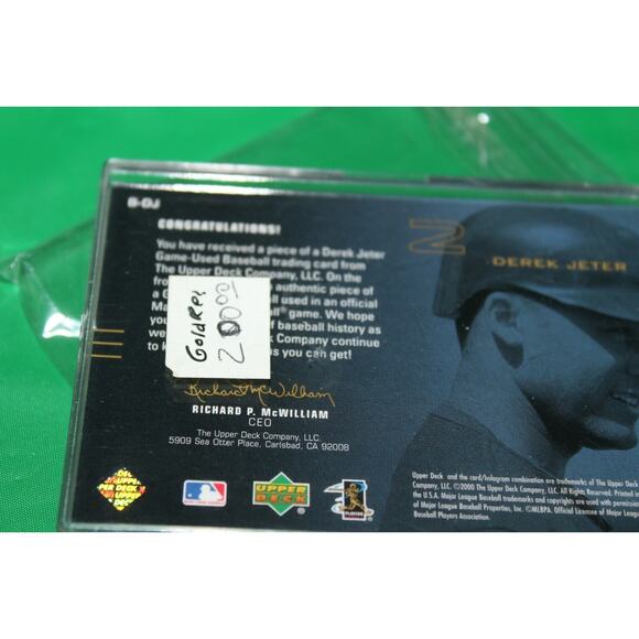 Upper Deck Derek Jeter #2 Game Used Ball Piece Card In Case Gold Rpl B-Dj 2000 - Picture 6 of 9